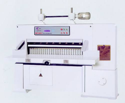 QZ-1300C型切紙機