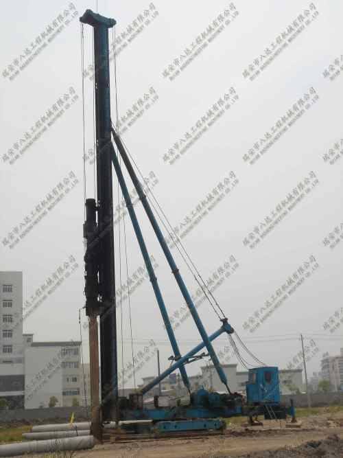 筒式柴油錘打樁機