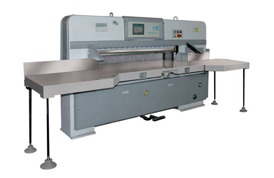 QZYW-1700CD程控雙液壓自動(dòng)切紙機(jī)