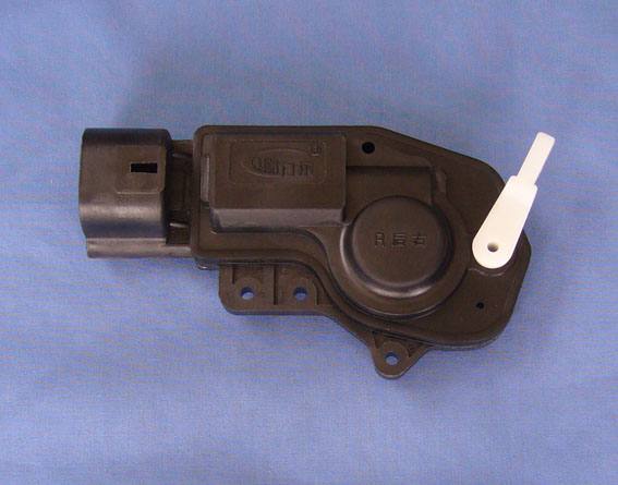 比亞迪F0 右前門鎖驅(qū)動器