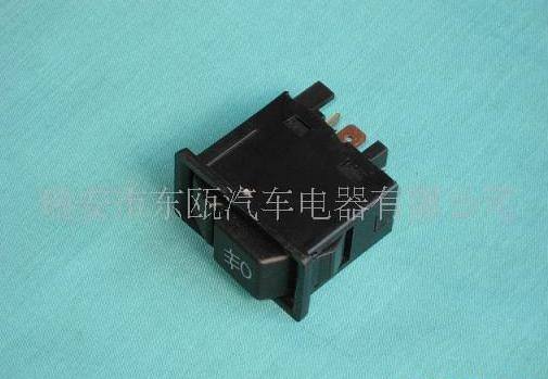 五十鈴配件防霧燈開關(guān)