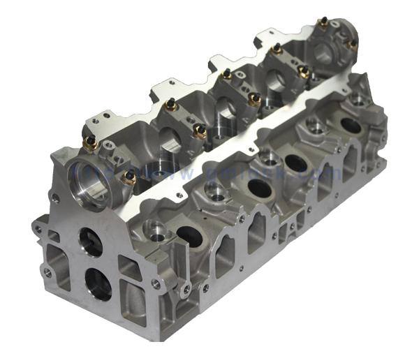 PEUGEOT-405 汽車缸蓋