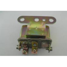 廠家供應(yīng)l喇叭汽車繼電器