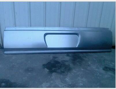 大中巴客車FZ6760后保險杠