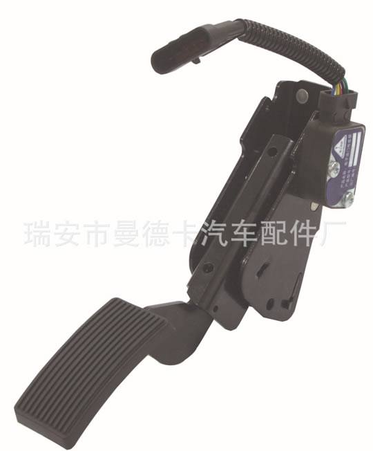 東風天錦天龍大力神電子油門踏1108010-C0102