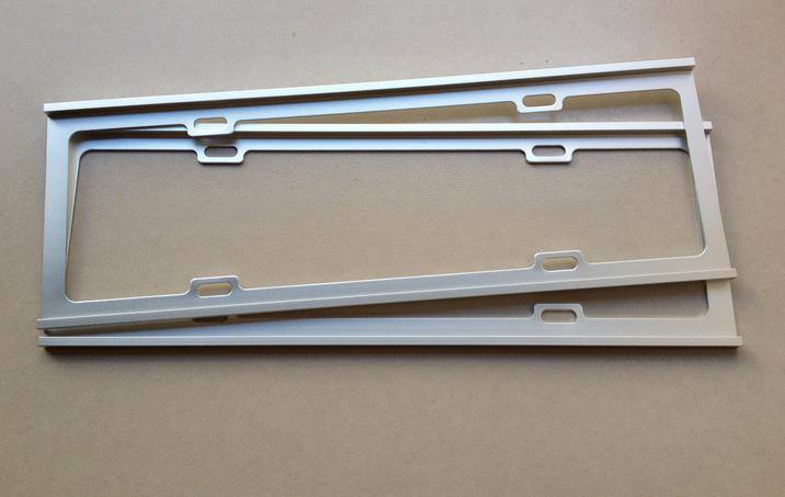 新交規(guī)車牌架 汽車牌照架