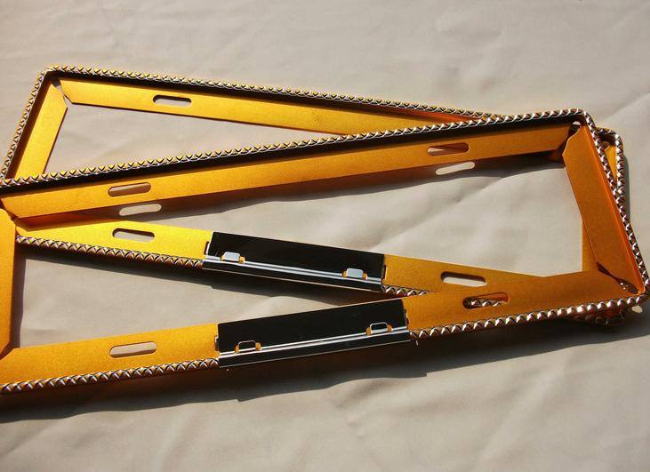 供應高檔新交規 鎂合金雕刻花紋 噴砂氧化君豪多彩車牌架 牌照框