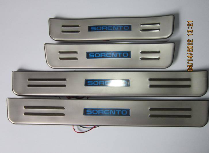 艾力紳奇駿瑪馳軒逸啟辰D5012軒逸LED帶燈門檻條拉絲亮面迎賓踏板