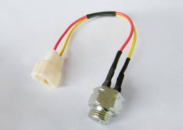 車橋雙線壓力開關(guān) 青特車橋，安凱車橋，斯太爾車橋