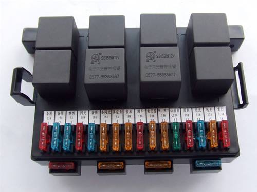 中央電器盒2(12V電動(dòng)四輪1)