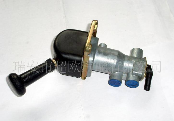 重型車零配件：手控閥系列961 722 151 0