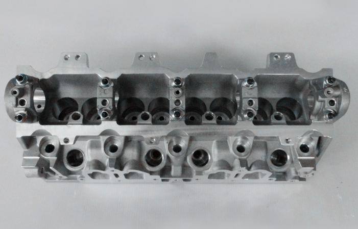 標致405 1.8L PEUGEOT 405 Cylinder Head 缸蓋