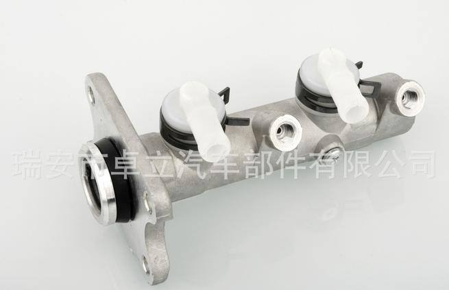 供應豐田汽車制動總泵/剎車總泵 47201-26490