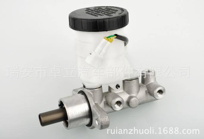 供應鈴木汽車制動總泵/剎車總泵 51100-70C20
