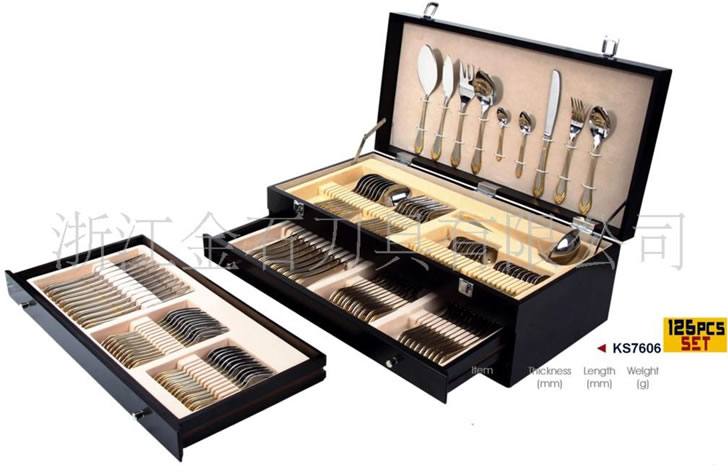 供應豪華西式125件套餐具