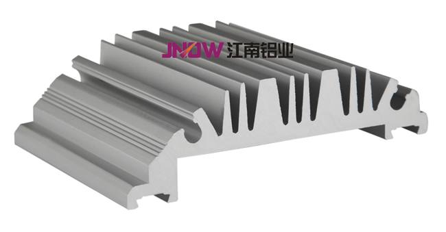 散熱器型材