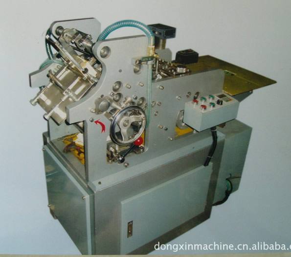 ZF158全自動牙簽套機