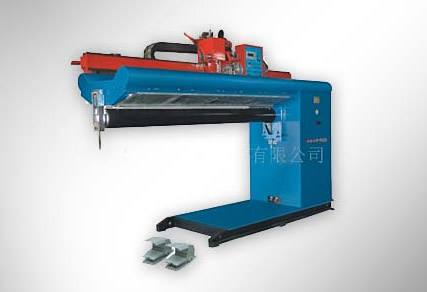 ZF系列縱縫自動焊接機