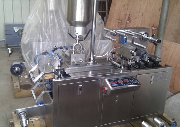 DPP-80 泡罩包裝機(jī)