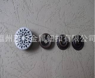 供應金屬鈕扣，褲鉤，女士褲鉤金屬彩色四合扣扣子