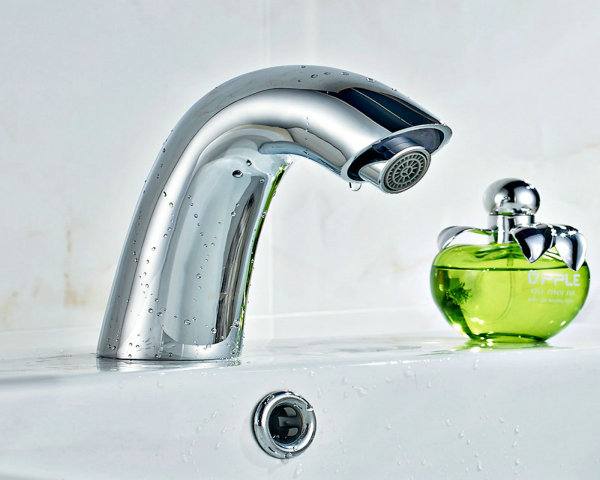 全銅全自動感應水龍頭1821