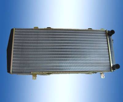 斯柯達1.6L 汽車散熱器