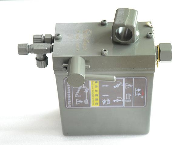 ZF-BB3手動(dòng)液壓油泵