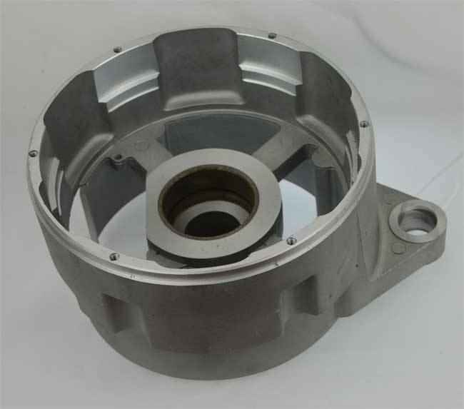 18  起動機鋁端蓋 鋁壓鑄件