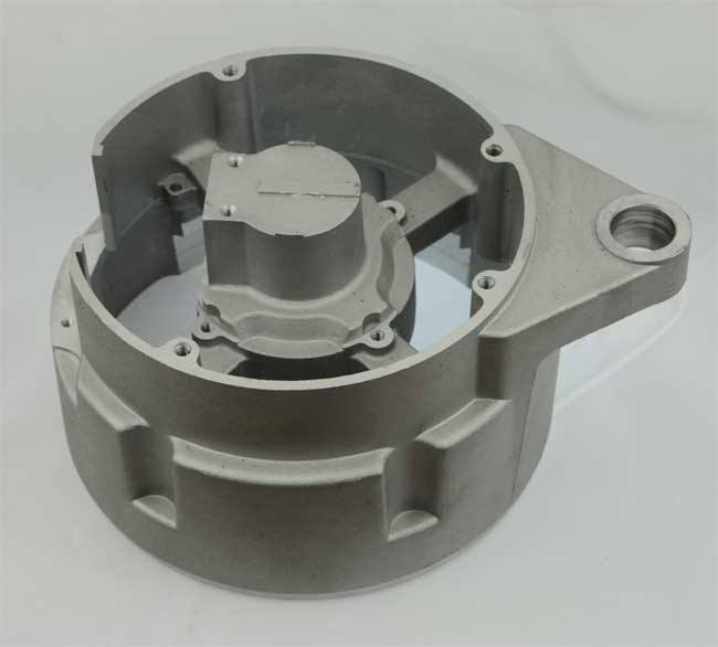 17  起動機鋁端蓋 鋁壓鑄件