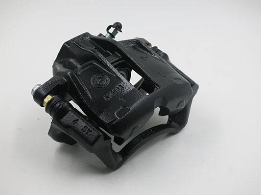 吉利自由艦優(yōu)利歐前（加大）卡鉗