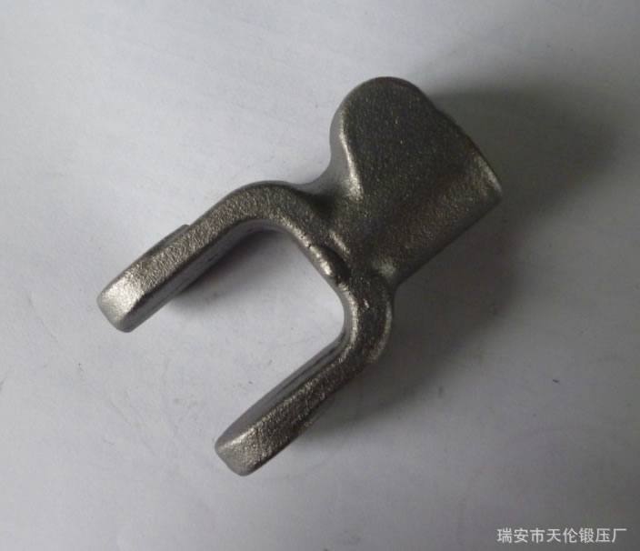 各種發(fā)動(dòng)機(jī)配件，撥叉，等鍛打件