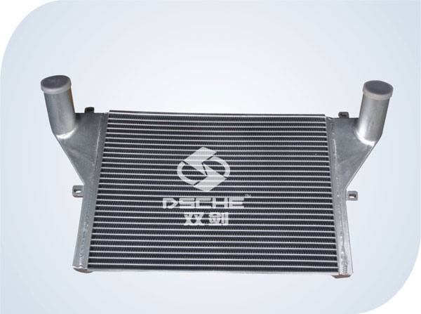 1118F82-010東風中冷器