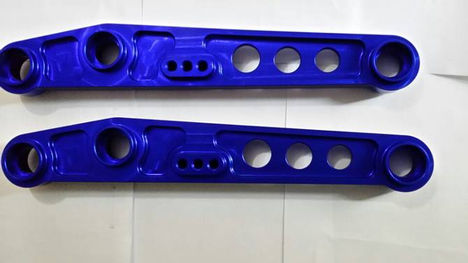 汽配擺臂寶藍(lán)色彩色氧化