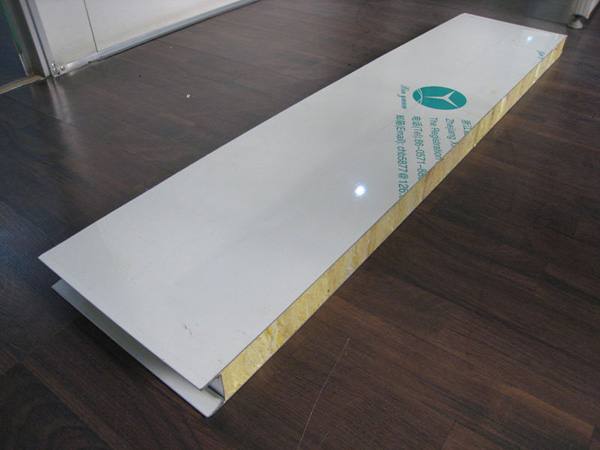 巖棉彩鋼復合板6