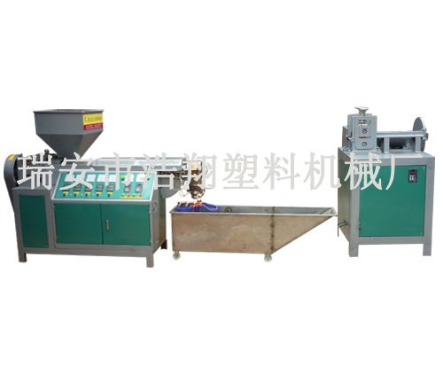 PVC塑料軟管擠出機(jī)1