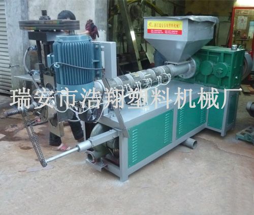 PVC造粒機(jī)2
