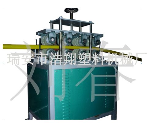 小型管材牽引機(jī)2