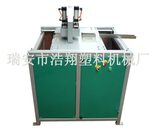 型材管材全自動切料機(jī)1