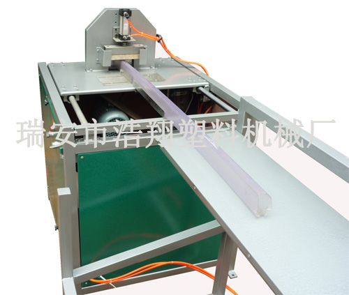 型材管材全自動切料機2