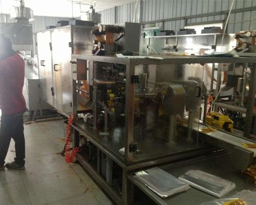 辣條棒全自動(dòng)包裝機(jī)