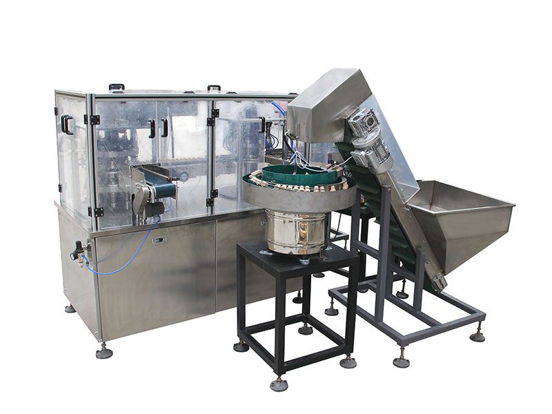 鋁蓋膠木塞組合機(jī)