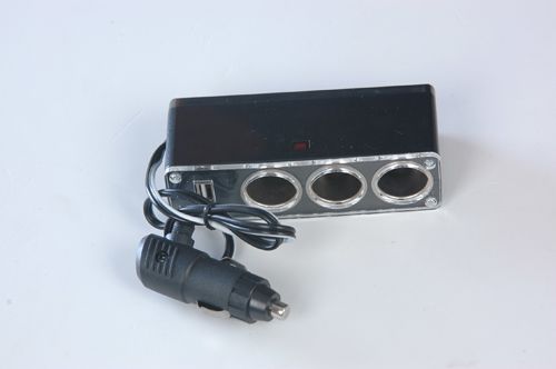 車充 3孔點(diǎn)煙器