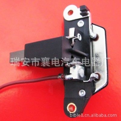 金龍宇通電子調(diào)節(jié)器 汽車發(fā)電機(jī)電壓調(diào)節(jié)器
