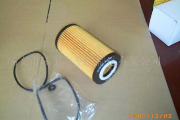 奔馳紙芯機油濾清器，燃油濾清器