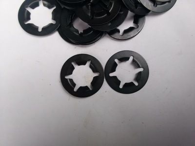 各種規(guī)格沖壓非標(biāo)國標(biāo)緊圈軸承夾汽車五金配件標(biāo)準(zhǔn)件緊固件