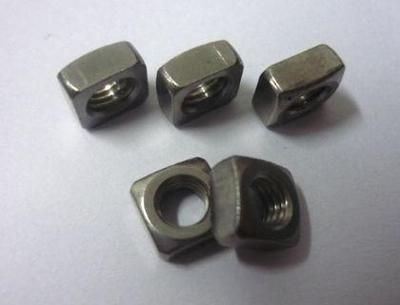 四方螺母1/4-20螺母，對邊10厚度6.2