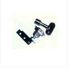 三角鎖和鑰匙用途：電梯門機(jī)嚴(yán)格要求國(guó)家標(biāo)準(zhǔn)生產(chǎn)