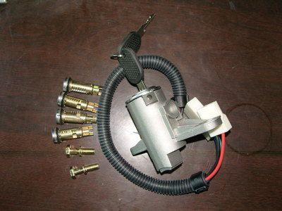 依維柯IVECO汽車點火開關 504026642