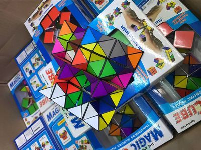 圣手異形魔方三階學(xué)生成人初學(xué)玩具鏡面三角斜轉(zhuǎn)金字塔SQ1五魔方