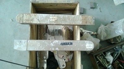 五十鈴IUSZU 6BDI 機(jī)油冷卻器 oil cooler機(jī)油散熱器